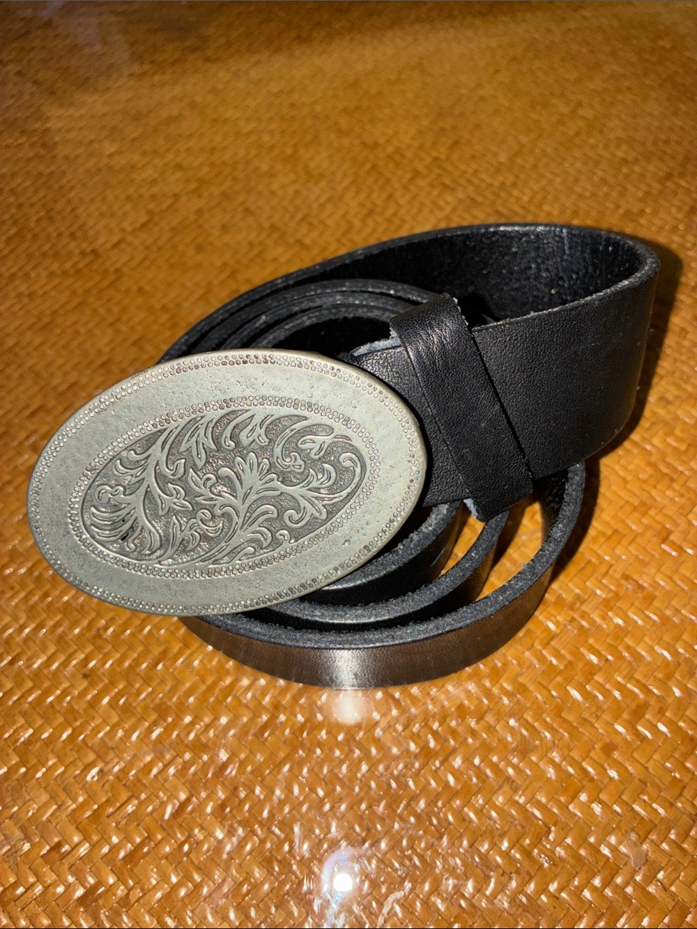 Paul Smith black leather belt. Signed Oval Floral silver buckle. England. Sz41